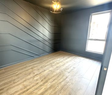 Impressive Brand-new Architectural family home. (Open House: Saturd... - Photo 5