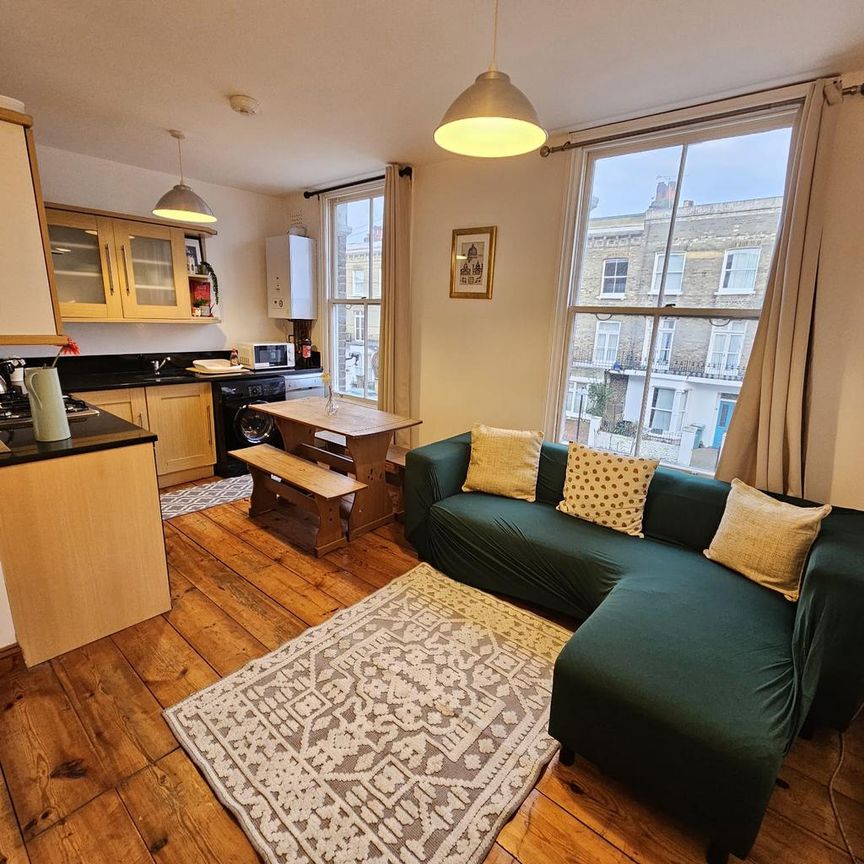 1 bedroom flat to rent - Photo 1