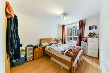 Bright and spacious 1 double bedroom apartment to rent benefitting from onsite facilities and concierge service. - Photo 2