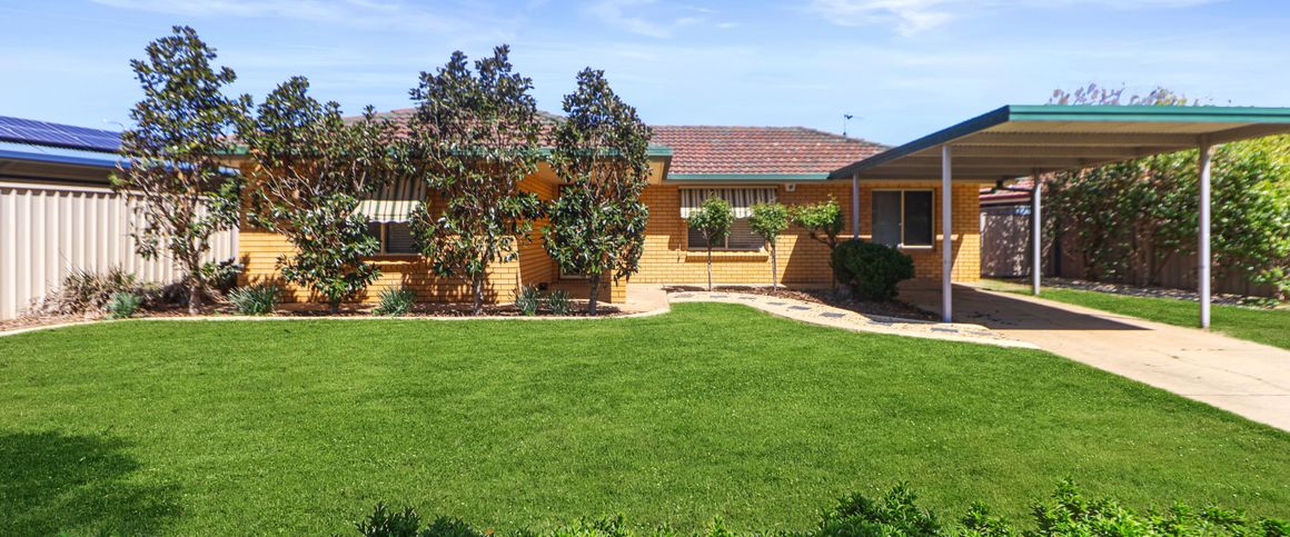 9 Lyons Crescent Forest Hill NSW - Photo 1