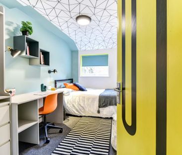 1 bedroom in a house share to rent - Photo 2