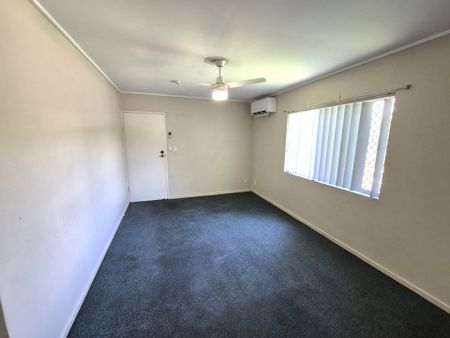 2/27 Collins Street, Clayfield QLD, Belconnen - Photo 2