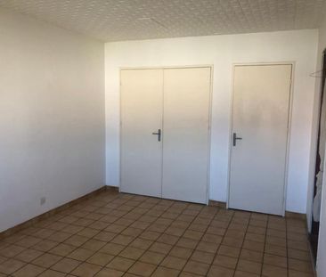 Location Appartement 1 pièce 32m² ST ETIENNE 42000 - Photo 2