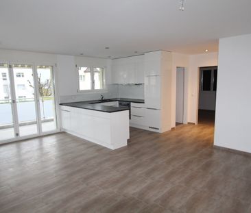 Moderne 4.5 Zi. Wohnungen mit Balkon, eigenem Waschraum und Waschturm - Foto 6