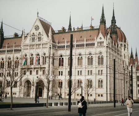 Kiadó újszerű állapotú lakás - Budapest V. kerület - Photo 3