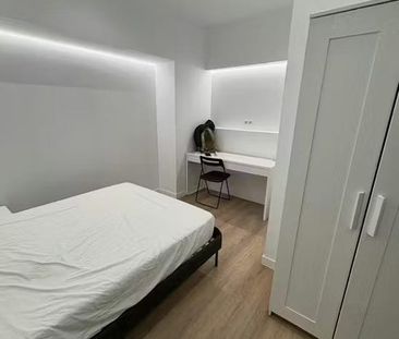 Carrer de Sants, Barcelona, Catalonia 08028 - Photo 4