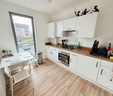 2 bedroom apartment to rent - Photo 4