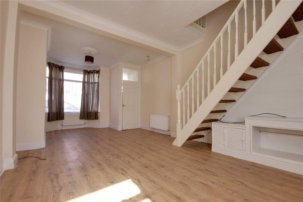 2 bedroom terraced house to rent - Photo 1