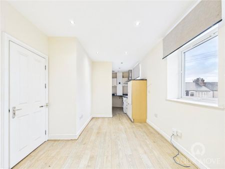 1 bedroom flat to rent - Photo 3