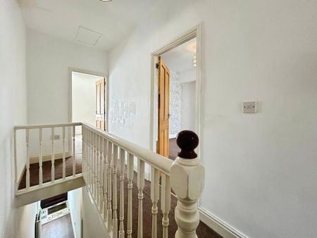 2 bedroom terraced house to rent - Photo 3