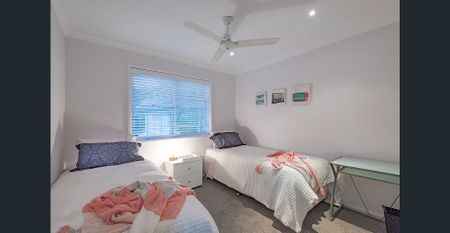 NOOSAVILLE, WALK TO EVERYTHING. - Photo 4