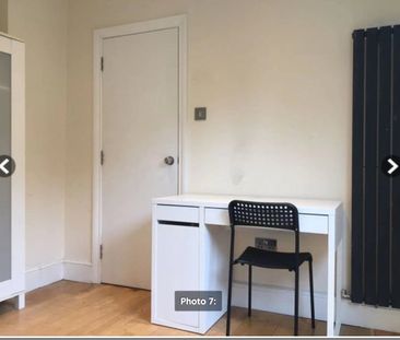 Room in a Shared House, The Burroughs, NW4 - Photo 1