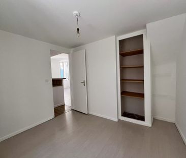 Location Appartement 2 pièces 33m² LA CIOTAT 13600 - Photo 5