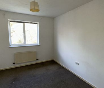 Bullfinch Road, Nottingham, Nottinghamshire - Photo 2