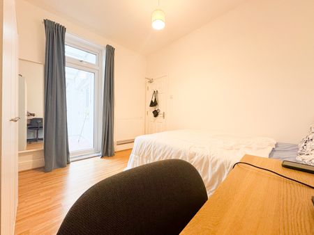 Orbit Street, Roath - Photo 4