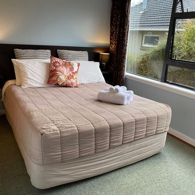 2-bedroom flat near CBD in Upper Hutt - Photo 1