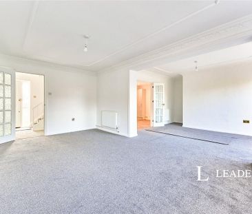 3 bedroom terraced house to rent - Photo 3