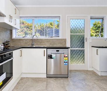 Unit 3, 34 Watea Road, Sandringham, Auckland - Photo 4
