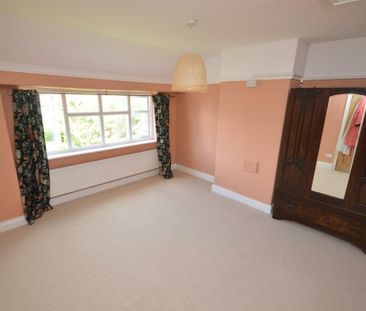 Brooklands Road, Parkgate - Photo 5
