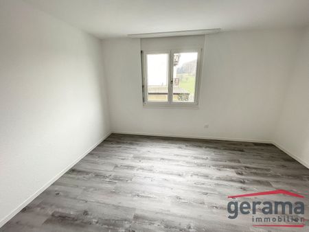 Schöne 4.5 Zimmerwohnung in Schmitten - Photo 5