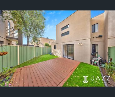 2/6-8 Friar Park Place, Point Cook, Vic 3030 - Photo 2