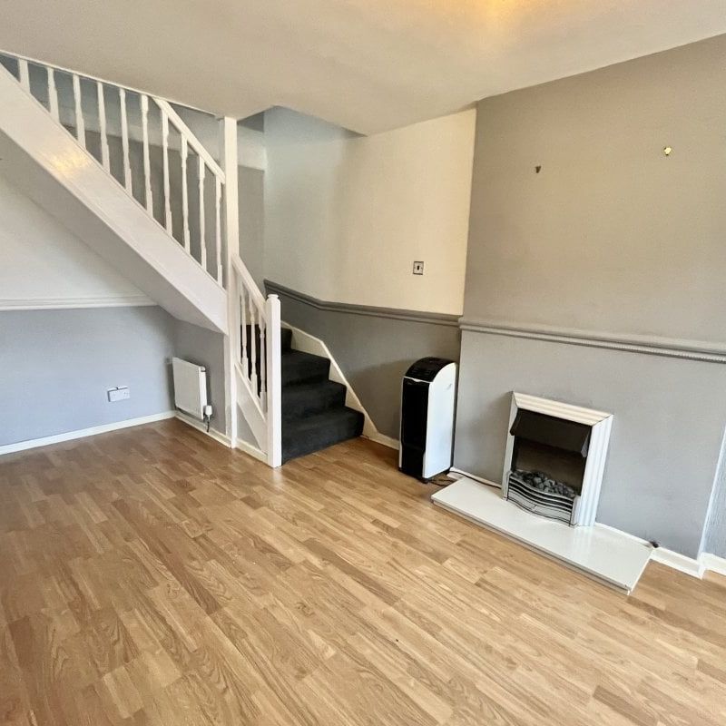 Hambling Close - Photo 1