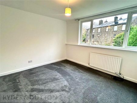 4 bedroom semi-detached house to rent - Photo 3