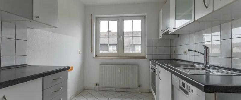 Schöne ca. 135 m² große 3-Zimmer-Maisonettewohnung mit Dachatelier und Westloggia in Garenfeld! - Foto 1