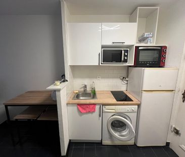 Location Appartement 2 pièces Meublé 25m² STE MAXIME 83120 - Photo 6