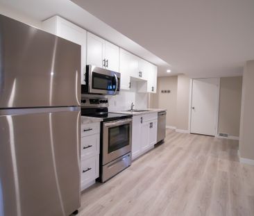 2 Bedroom Lower Unit in the North End!! - Photo 5