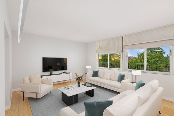 Cadogan Square, London, SW1X flat - penthouse to rent - Photo 1