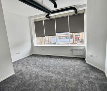 2 bedroom Flat To Let - Photo 6