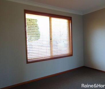 Charming Three-Bedroom Home in Prime Bowral Location - Photo 3