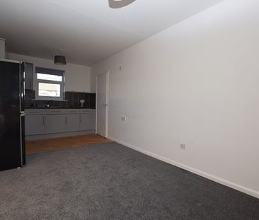 Tollgate Court, Sheffield S3 9BD - Photo 4