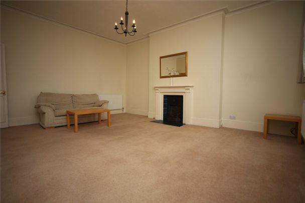 Royal Parade, - Photo 1