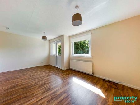 Park Terrace, East Kilbride, South Lanarkshire, G74 - Photo 2