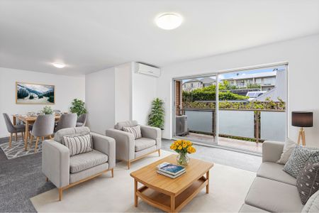 Spacious 2-Bedroom Apartment in Tranquil New Farm! - Photo 2