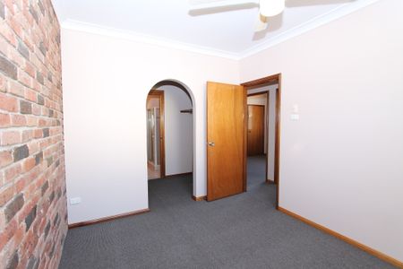 3 Bedroom Duplex In Great Position - Photo 5