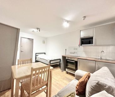 Studio to rent - Photo 2