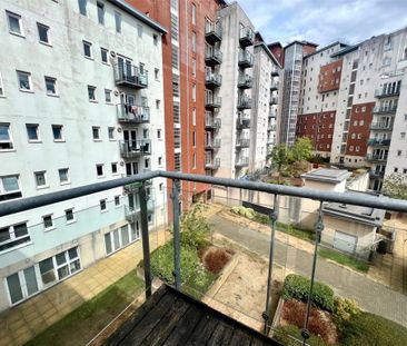 1 Bedroom - Lower Canal Walk, Southampton - Photo 1