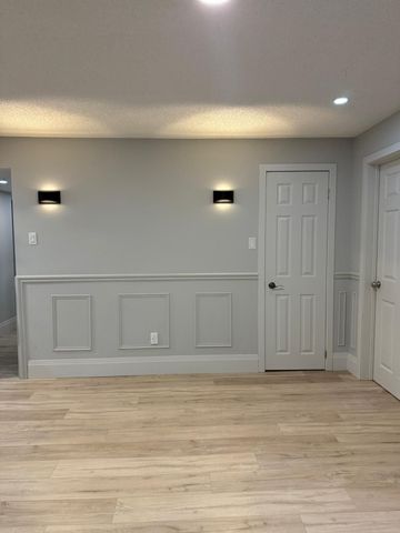 For Lease - 46 Dorengate Drive, Vaughan, Ontario - Photo 2