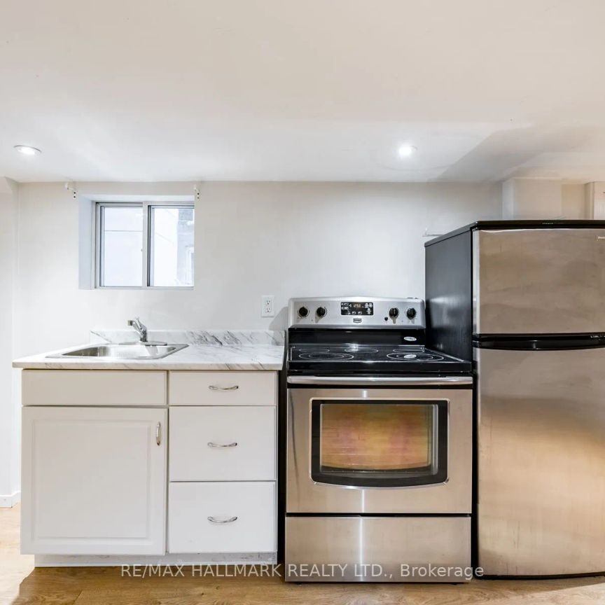 574 Milverton Boulevard #Basement - Photo 1