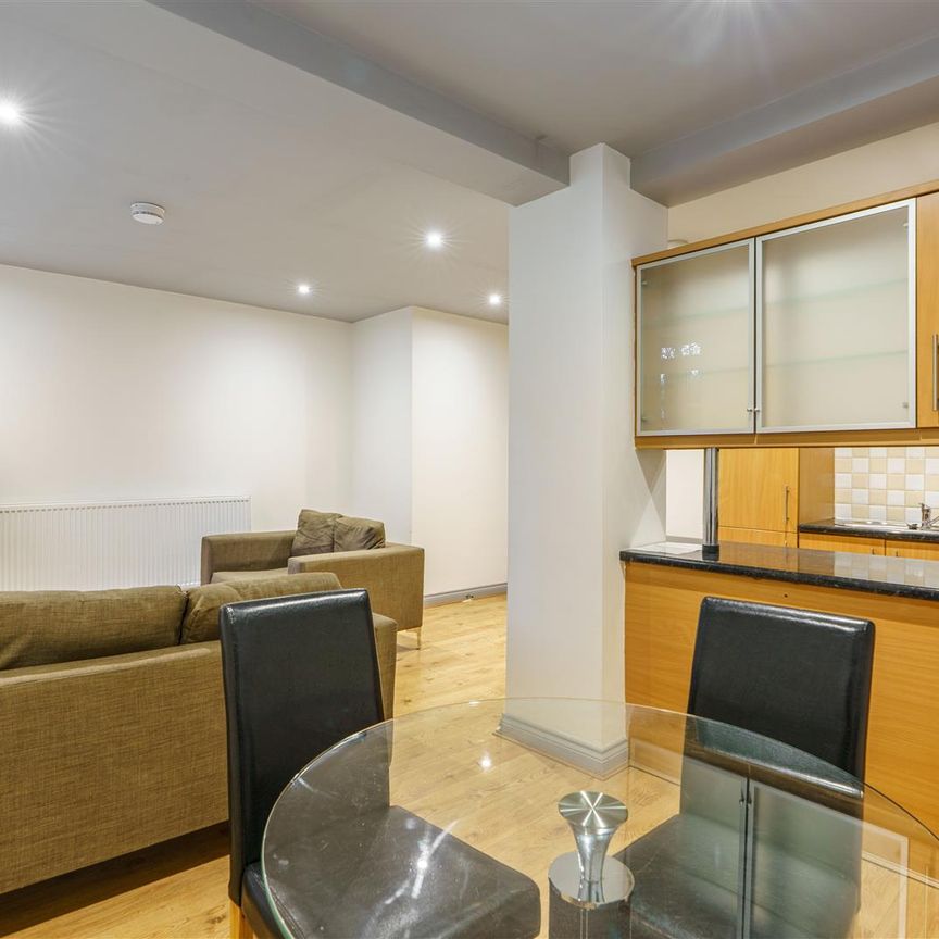 3 bed flat to rent in Osborne Terrace, Newcastle Upon Tyne, NE2 - Photo 1