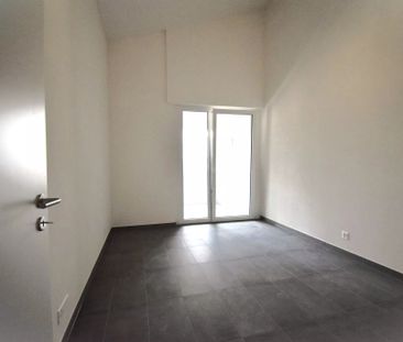 Reprise de bail d'un appartement de 2.5 pièces en attique - Photo 2