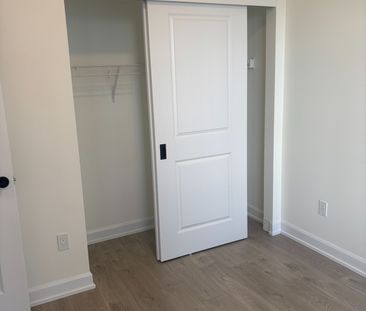 For Lease - 3220 William Coltson Avenue Unit# 1306, Oakville, Ontario - Photo 2