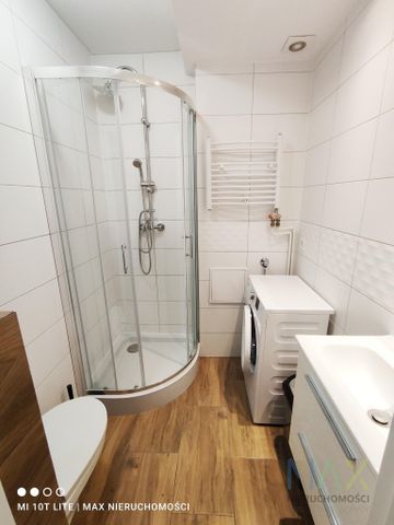 Wyremontowane kapitalnie mieszkanie w suterenie bloku - Zdjęcie 4