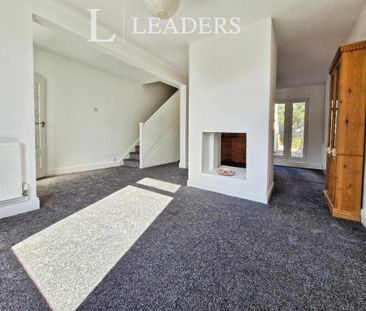 3 bedroom terraced house to rent - Photo 3