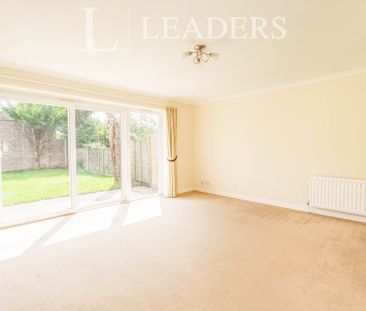 3 bedroom house to rent Gainsborough Drive, Selsey, Chichester, PO20 - Photo 1