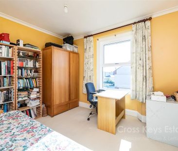 2 bedroom semi-detached house to rent - Photo 4