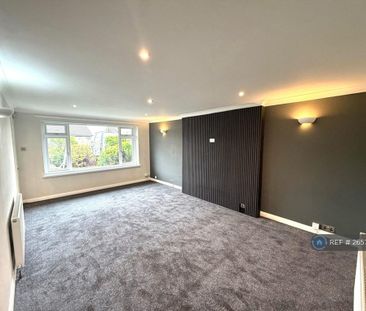 3 bedroom bungalow to rent - Photo 3